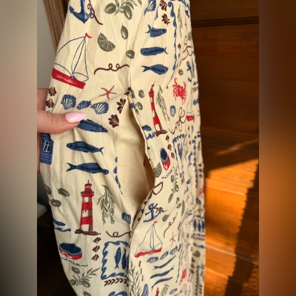 Abercrombie & Fitch Mila Midi Dress in Cream Pattern - Picture 2 of 4